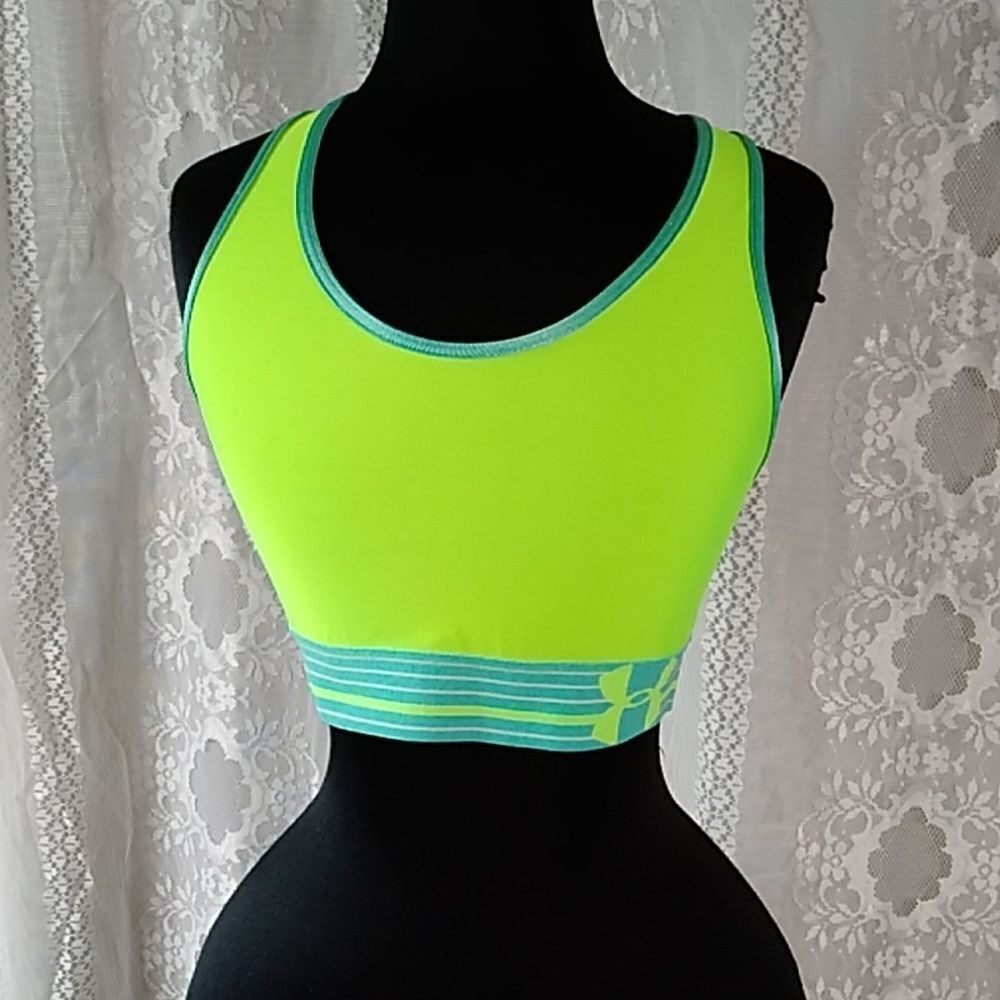 Under Armour Women's Sports Bra Size Approximately S